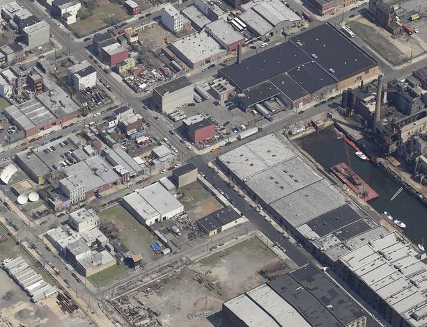 red hook: pier - reed str